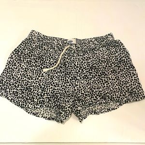 Old navy girls, cheetah print short black, and white